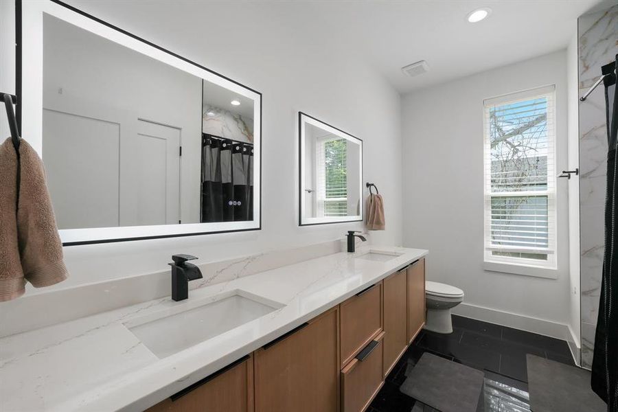 Furnished interior view inside a new home in , Dallas (Image 15). Furnished interior view inside a new home in , Dallas (Image 15).
