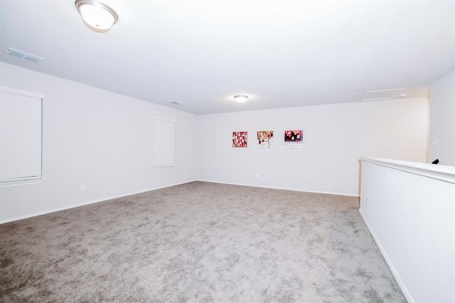 Empty room with carpet