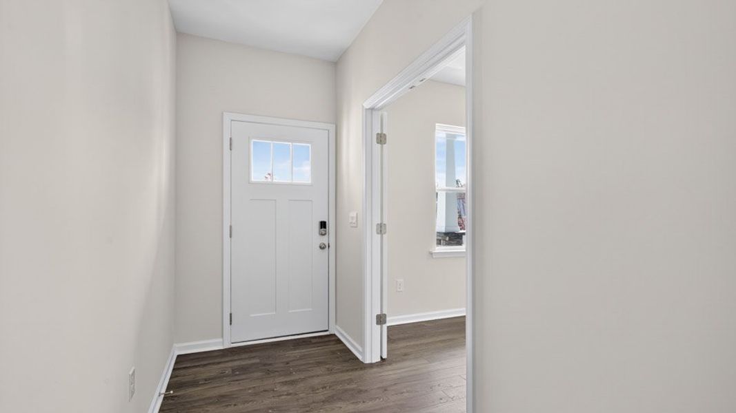 Spacious, unfurnished interior of a new home in Mason Ridge, Spring Lake (Image 9).