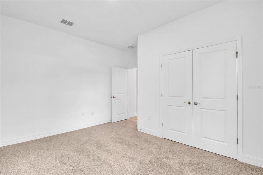 Spacious, unfurnished interior of a new home in , Ocala (Image 30).