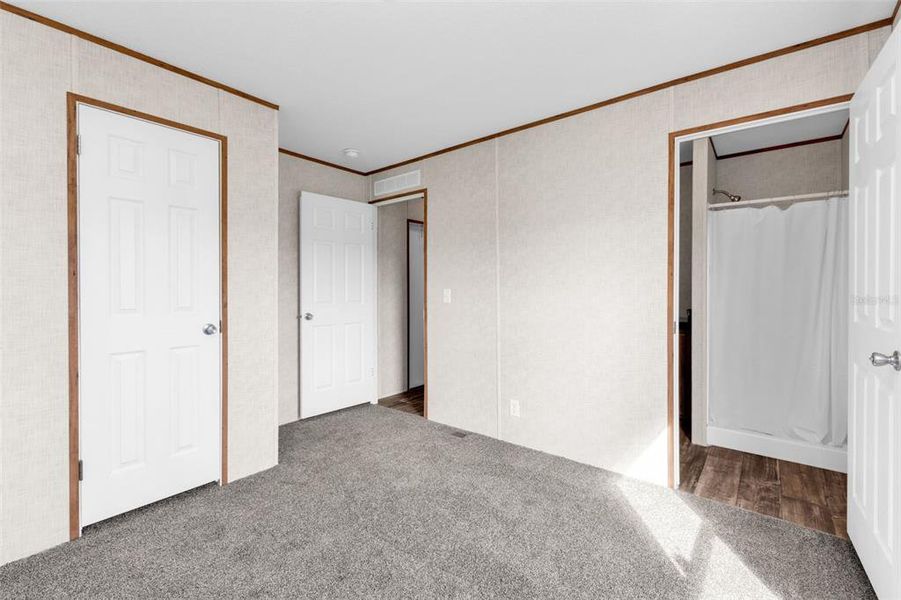 Spacious, unfurnished interior of a new home in , Port Charlotte (Image 14). Spacious, unfurnished interior of a new home in , Port Charlotte (Image 14).