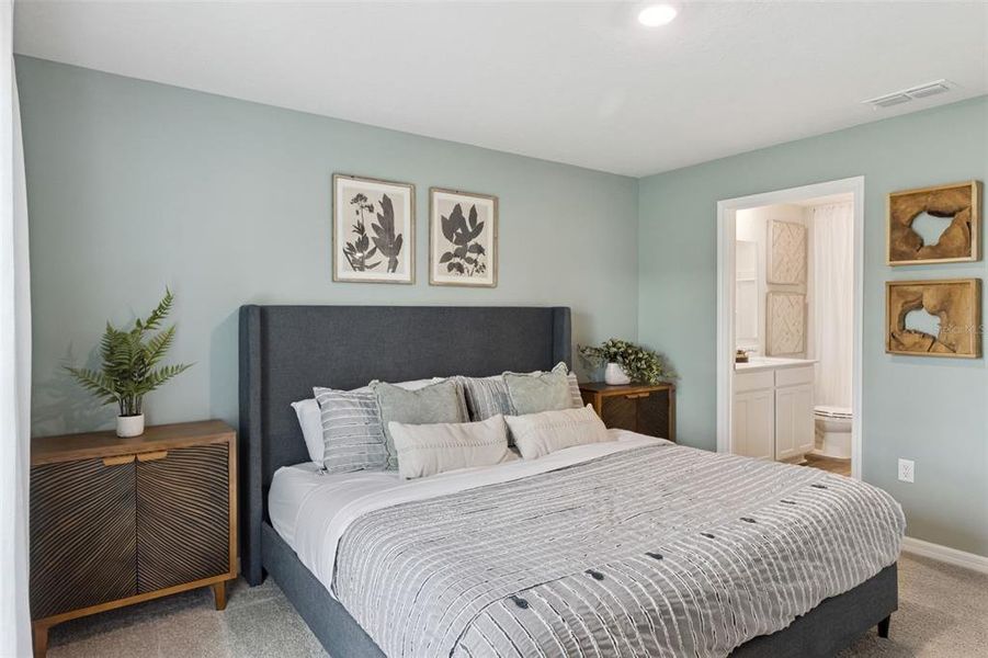 Furnished interior view inside a new home in Magnolia Pointe, Umatilla (Image 30).