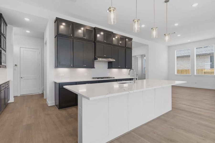 Representative furnished interior of a home built from the Cayman by Chesmar Homes in Blue Heron, Mont Belvieu (Image 8). Representative furnished interior of a home built from the Cayman by Chesmar Homes in Blue Heron, Mont Belvieu (Image 8).