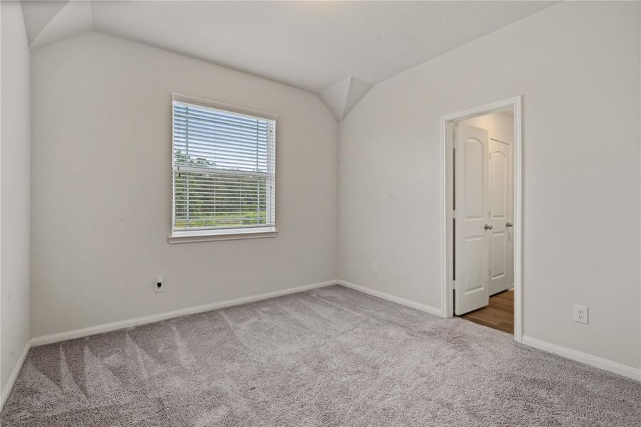 Spacious, unfurnished interior of a new home in , Willis (Image 16).