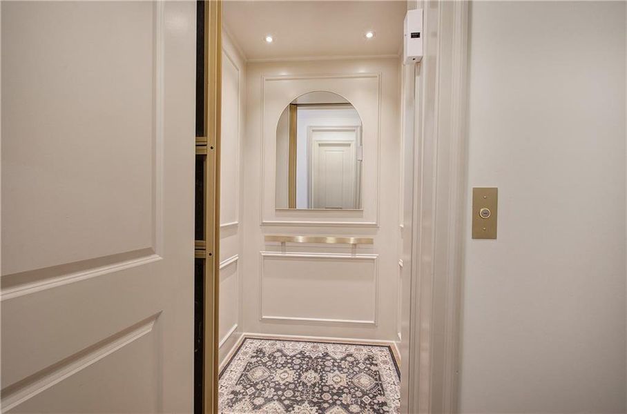 Image 47 of a home in .