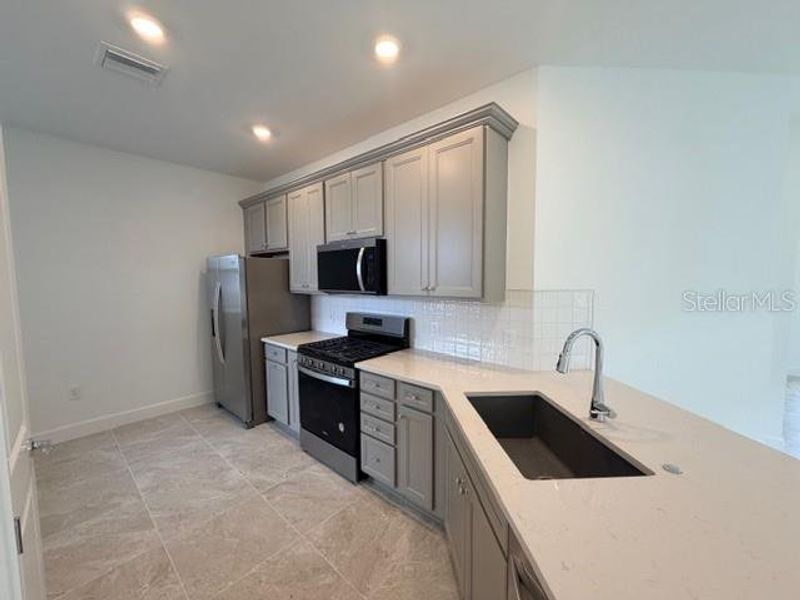 Furnished interior view inside a new home in Del Webb Catalina, Lakewood Ranch (Image 4). Furnished interior view inside a new home in Del Webb Catalina, Lakewood Ranch (Image 4).