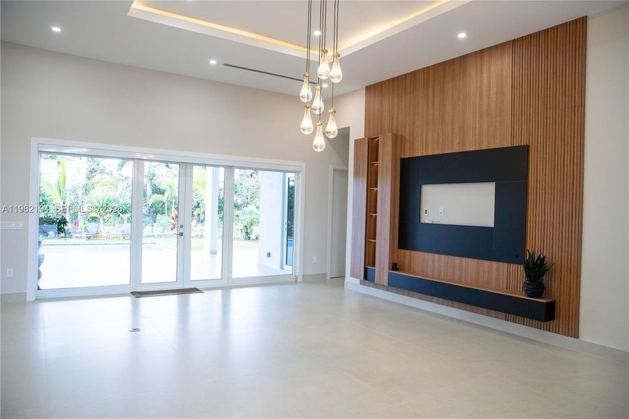 Spacious, unfurnished interior of a new home in , Miami (Image 41).