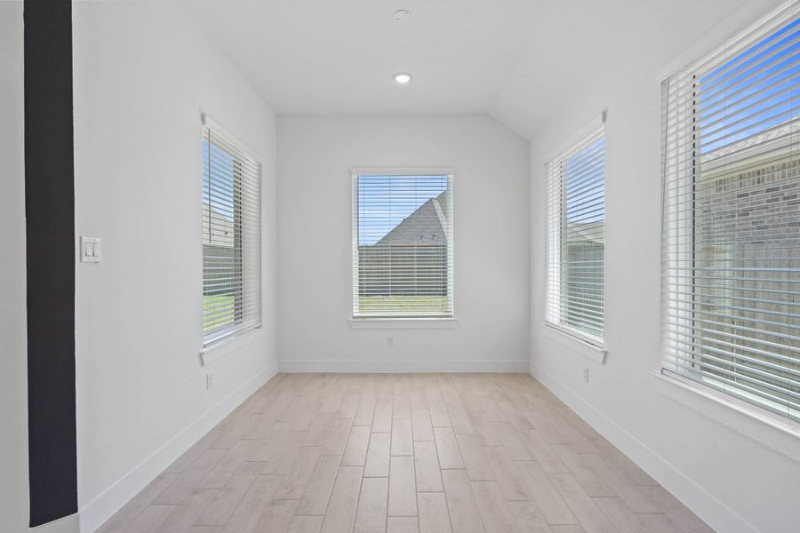 Spacious, unfurnished interior of a new home in Jordan Ranch, Fulshear (Image 28). Spacious, unfurnished interior of a new home in Jordan Ranch, Fulshear (Image 28).