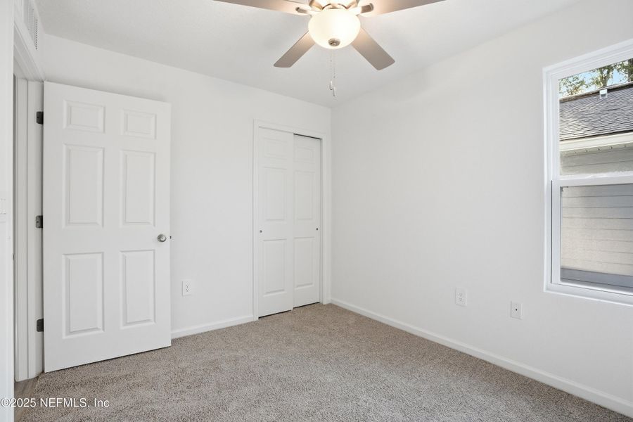Spacious, unfurnished interior of a new home in , Jacksonville (Image 14).