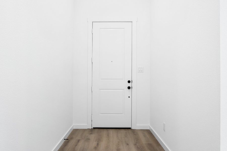 Representative unfurnished interior of a home built from the Waterview by Grenadier Homes in Cottonwood Creek, Rowlett (Image 16). Representative unfurnished interior of a home built from the Waterview by Grenadier Homes in Cottonwood Creek, Rowlett (Image 16).
