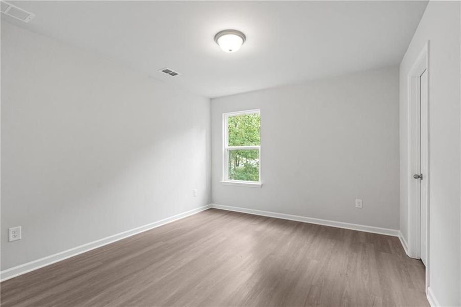 Spacious, unfurnished interior of a new home in Riverwood, Dallas (Image 37). Spacious, unfurnished interior of a new home in Riverwood, Dallas (Image 37).