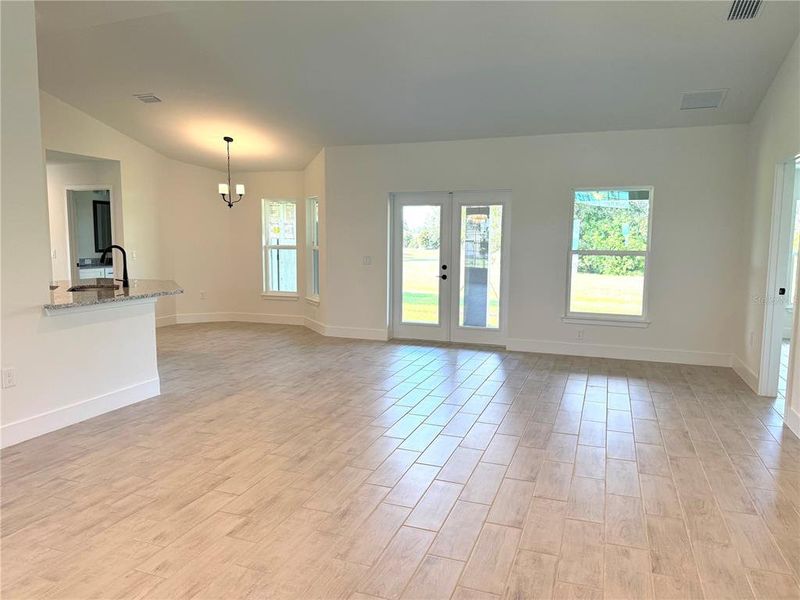 Spacious, unfurnished interior of a new home in Deep Creek, Punta Gorda (Image 19).
