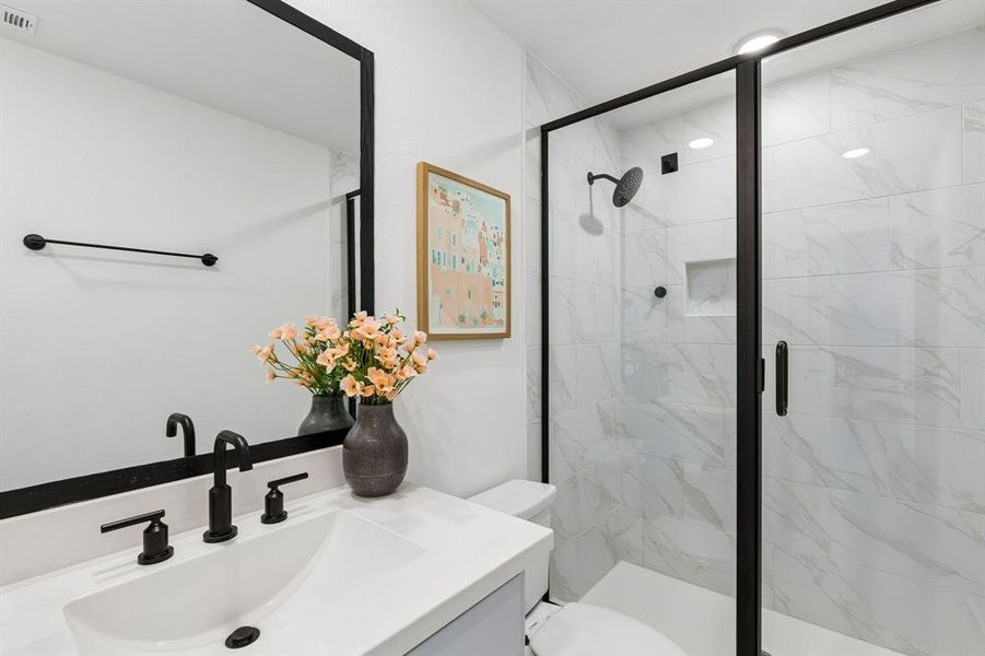 Furnished interior view inside a new home in , Celina (Image 34).