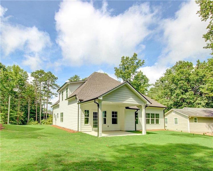 Exterior details and patio area of a home in , Villa Rica (Image 3).