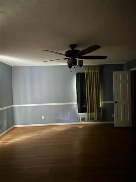 Spacious, unfurnished interior of a new home in , Alpharetta (Image 10).