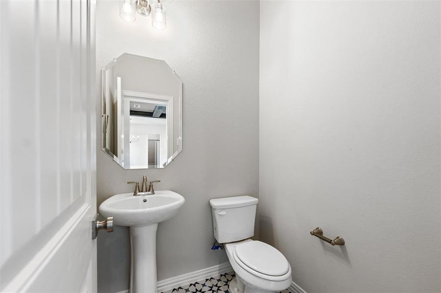 Furnished interior view inside a new home in Parker Heights, Valley View (Image 6). Furnished interior view inside a new home in Parker Heights, Valley View (Image 6).