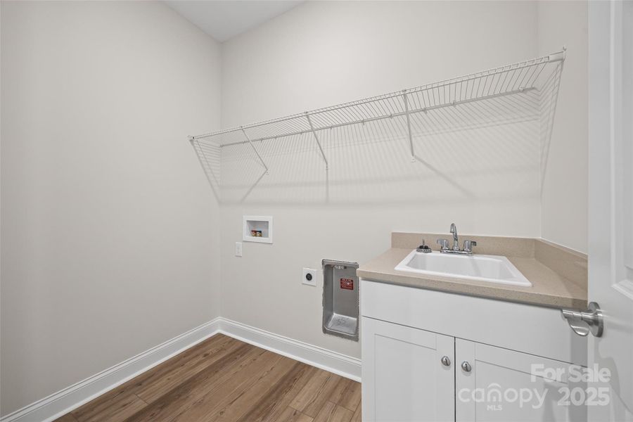 Image 35 of a home in Handsmill on Lake Wylie.