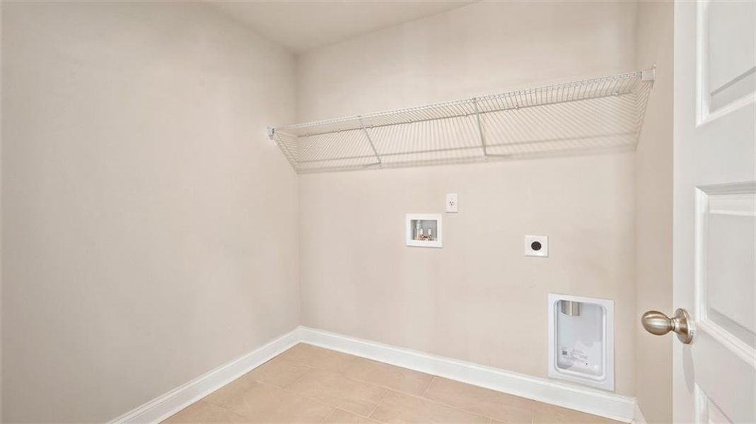 Spacious, unfurnished interior of a new home in Evergreen Crossing, Locust Grove (Image 20). Spacious, unfurnished interior of a new home in Evergreen Crossing, Locust Grove (Image 20).