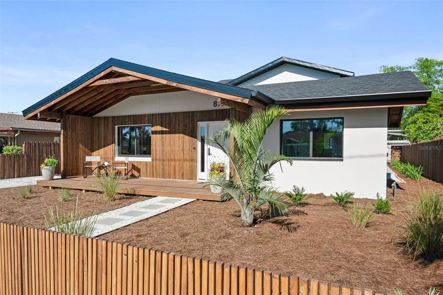 Exterior details and patio area of a home in , Winter Park (Image 25).