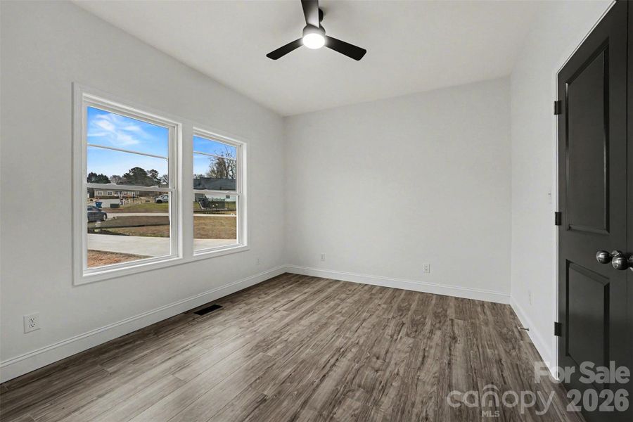 Spacious, unfurnished interior of a new home in , Claremont (Image 16).