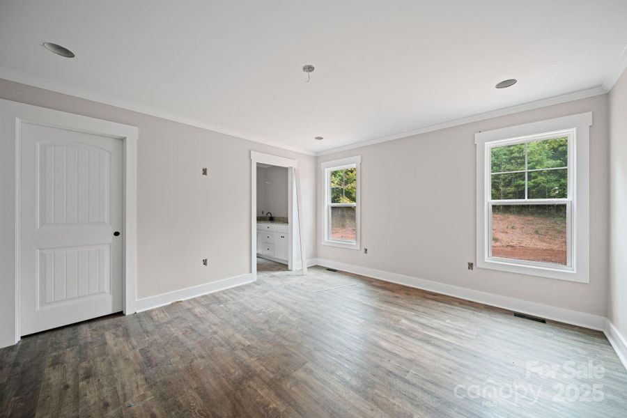 Spacious, unfurnished interior of a new home in , Statesville (Image 19).