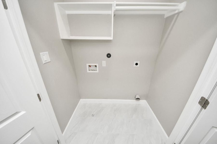 Spacious, unfurnished interior of a new home in , Houston (Image 26).