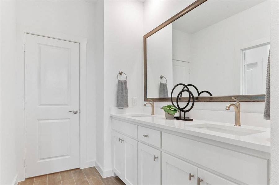 024-1411AzaleaDrive-Melissa-TX-75454-PrimaryBathroom.jpg-SMALL 024-1411AzaleaDrive-Melissa-TX-75454-PrimaryBathroom.jpg-SMALL