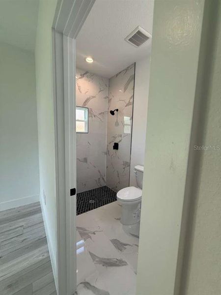 Image 35 of a home in .