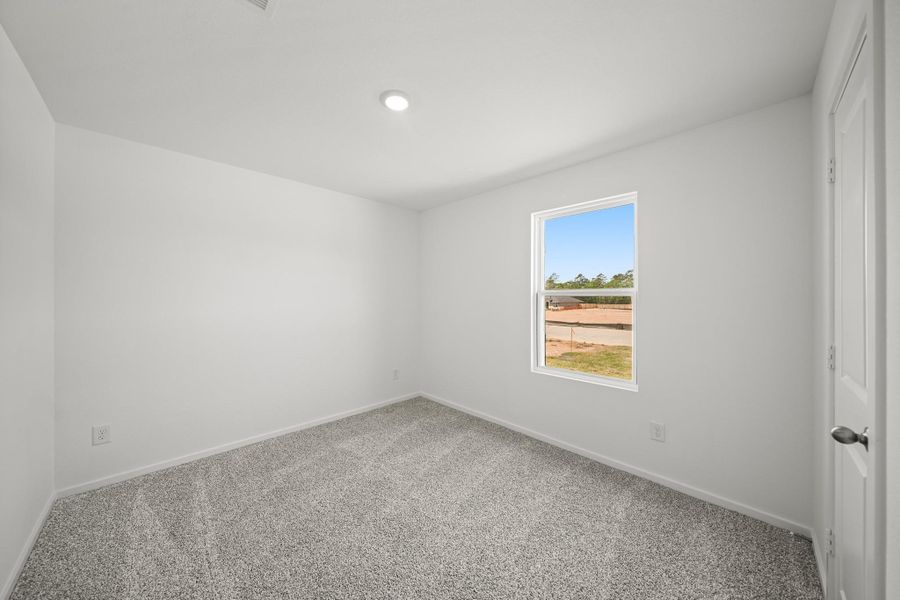 Spacious, unfurnished interior of a new home in Chapel Lakes, Montgomery (Image 15).