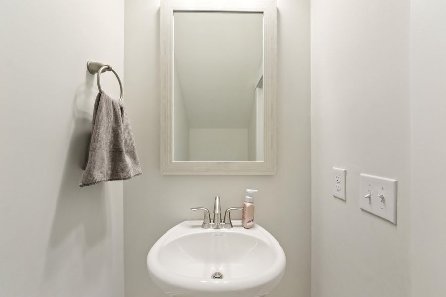 Image 44 of a home in Cordgrass Landing.