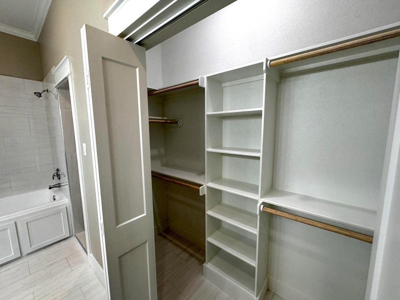 Furnished interior view inside a new home in , Beaumont (Image 10).