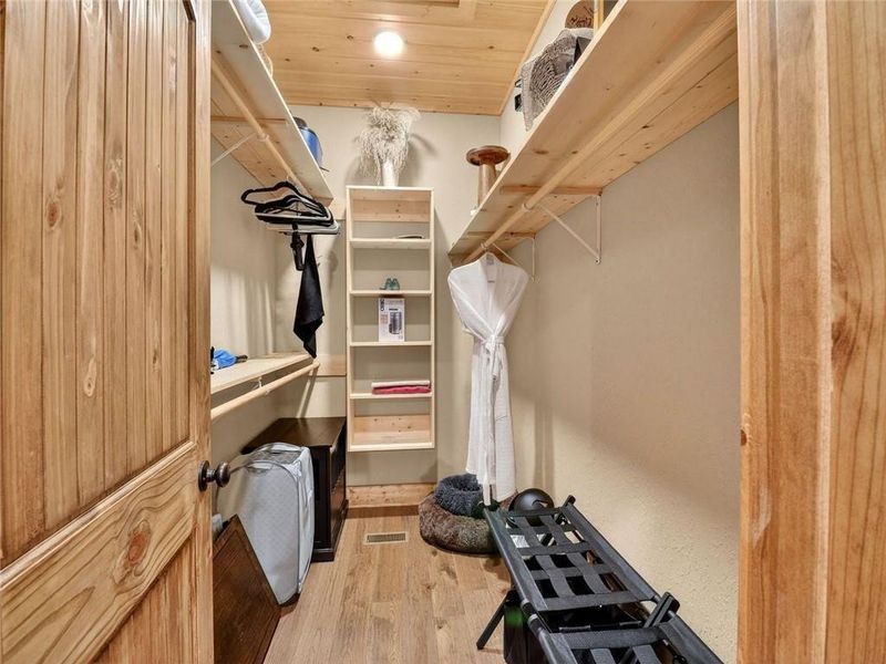 Furnished interior view inside a new home in , Ellijay (Image 63).