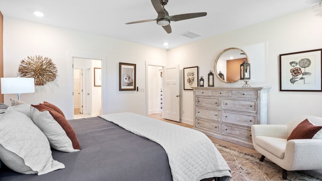 Representative furnished interior of a home built from the Augusta by DRB Homes in Mulberry Estates, Simpsonville (Image 11). Representative furnished interior of a home built from the Augusta by DRB Homes in Mulberry Estates, Simpsonville (Image 11).