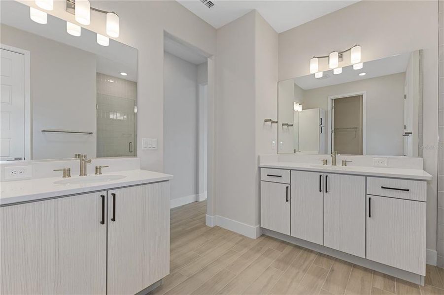 Furnished interior view inside a new home in , Ocala (Image 27).