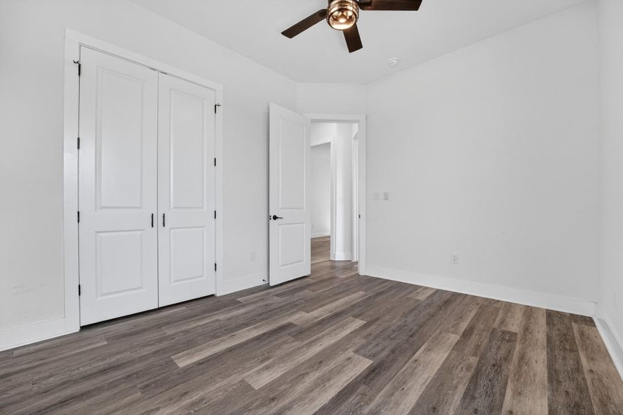 Spacious, unfurnished interior of a new home in , Horseshoe Bay (Image 21).