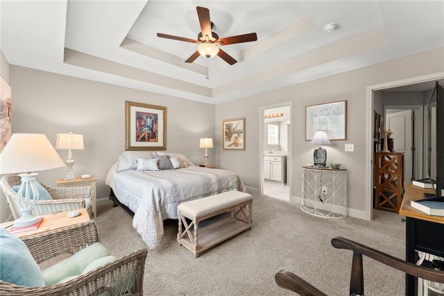 Furnished interior view inside a new home in , Clermont (Image 28).