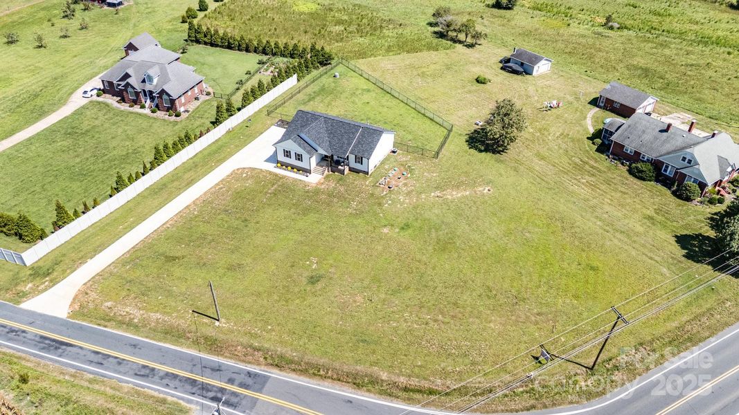 Image 28 of a home in . Image 28 of a home in .