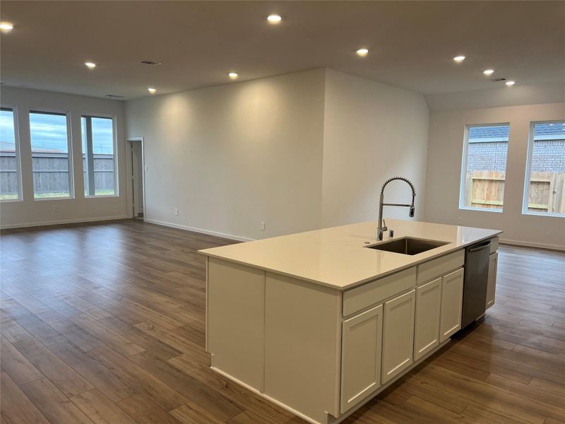 **Photos are representative only. This is not the actual homesite.** **Photos are representative only. This is not the actual homesite.**