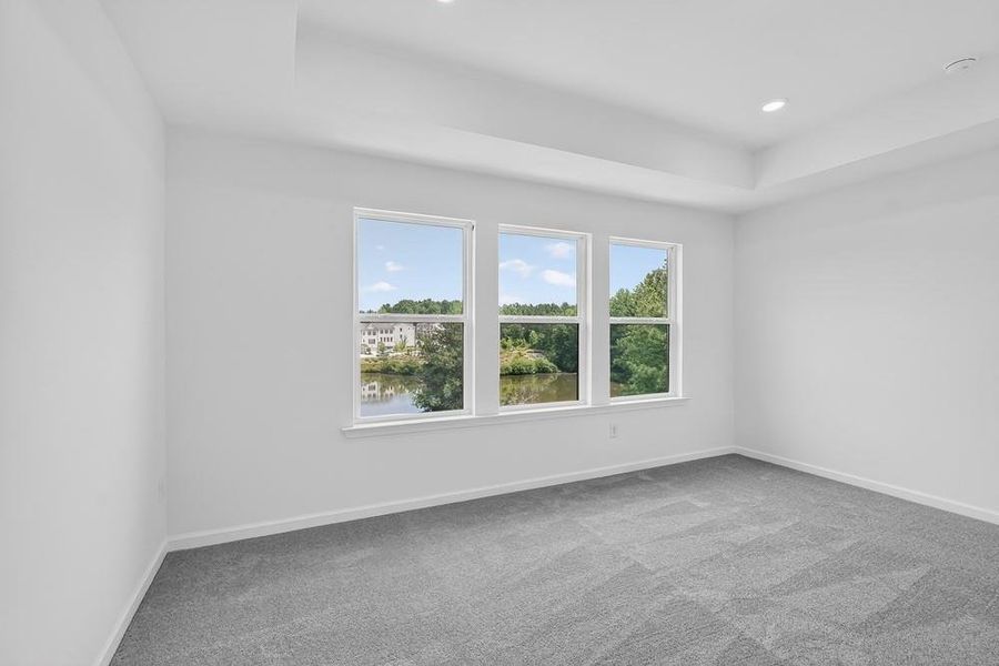 Spacious, unfurnished interior of a new home in Rosewood Farm, Lawrenceville (Image 41).
