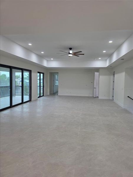Spacious, unfurnished interior of a new home in , Punta Gorda (Image 19).