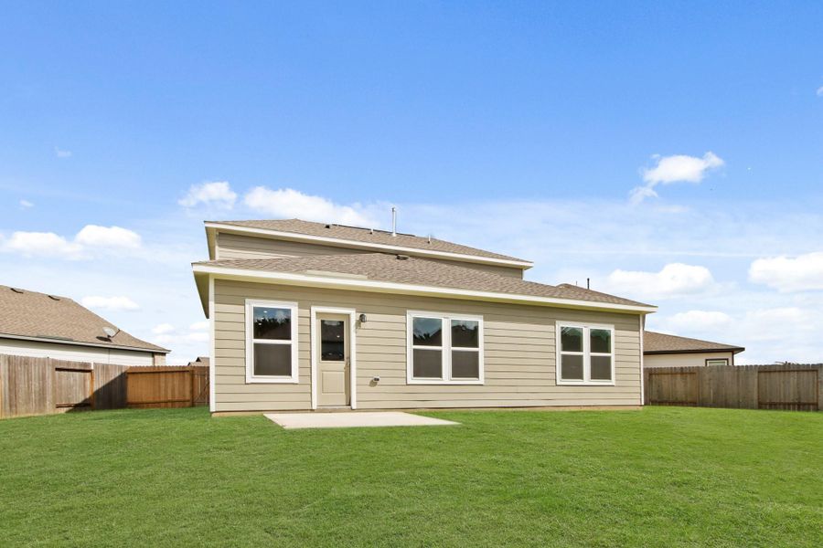 Exterior details and patio area of a home in Caney Mills, Cut and Shoot (Image 2). Exterior details and patio area of a home in Caney Mills, Cut and Shoot (Image 2).