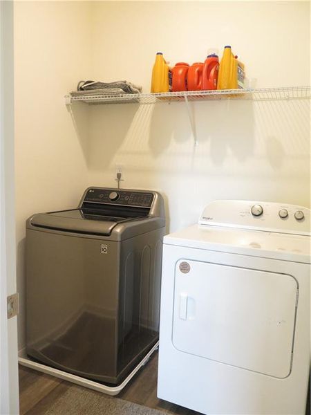 Close-up of interior finishes inside a home in , Cartersville (Image 9).