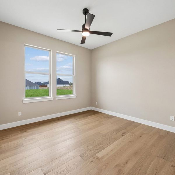 Spacious, unfurnished interior of a new home in Mustang Lakes, Celina (Image 64).