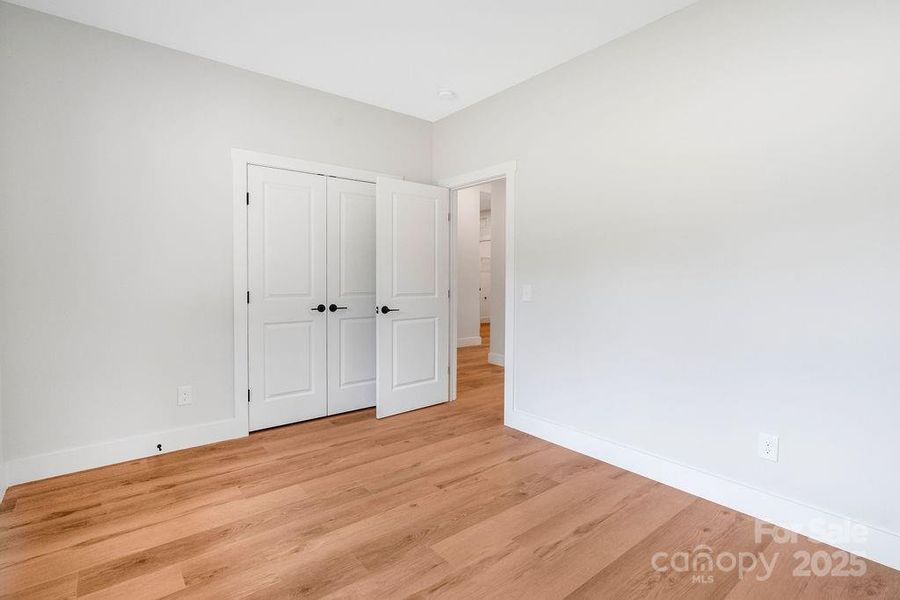 Spacious, unfurnished interior of a new home in , Lincolnton (Image 10).