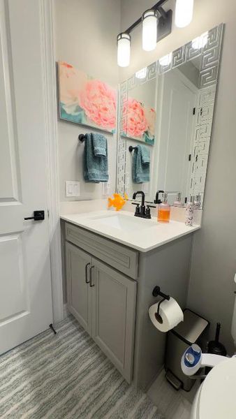 2nd Bathroom 2nd Bathroom