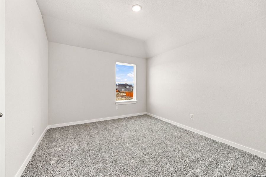 Spacious, unfurnished interior of a new home in Red Hawk Landing, San Antonio (Image 14).