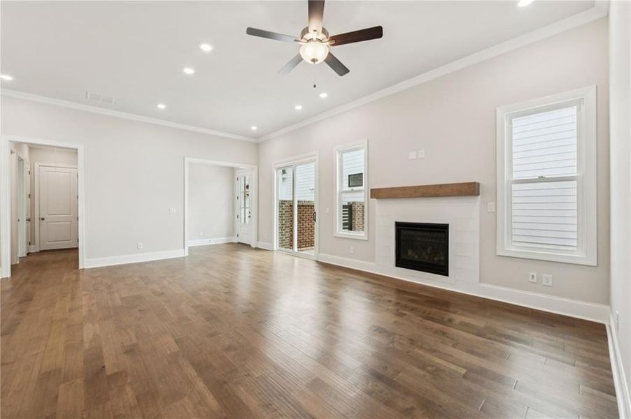 Spacious, unfurnished interior of a new home in Aberdeen, Hoschton (Image 39). Spacious, unfurnished interior of a new home in Aberdeen, Hoschton (Image 39).