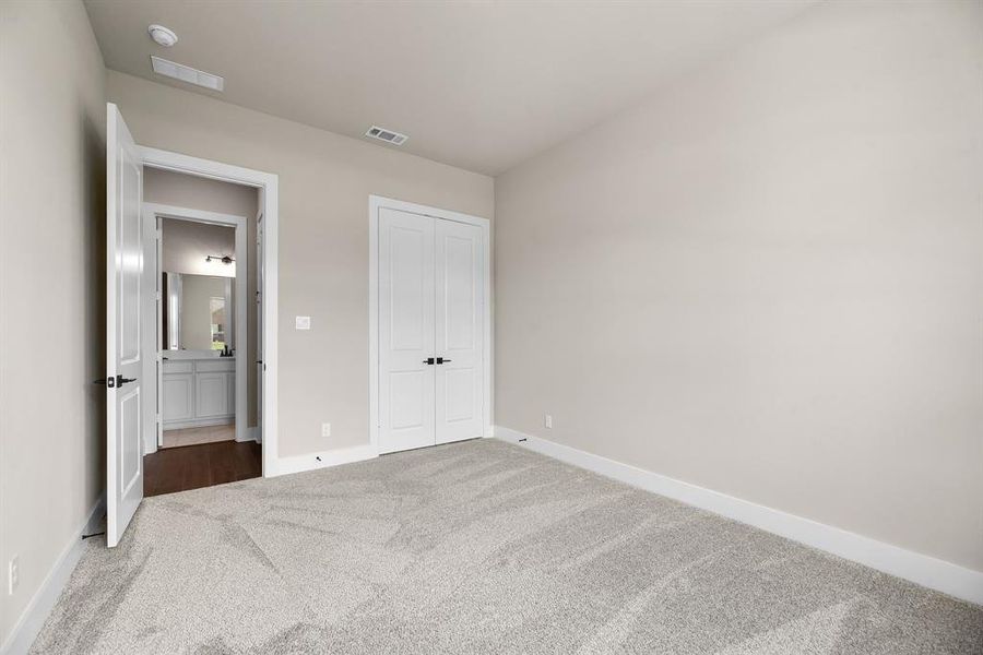 Spacious, unfurnished interior of a new home in Fannin Ranch, Leonard (Image 20). Spacious, unfurnished interior of a new home in Fannin Ranch, Leonard (Image 20).