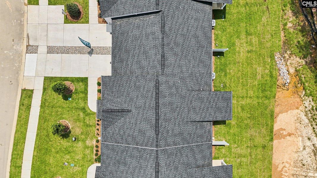 Community amenities in Piney Woods Bluff, Columbia (Image 27).