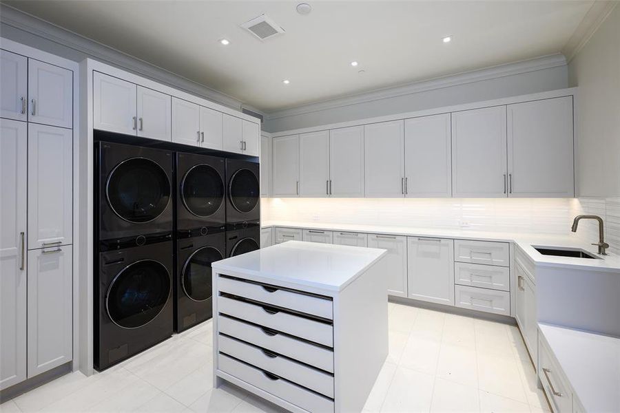 Furnished interior view inside a new home in , Highland Park (Image 26).